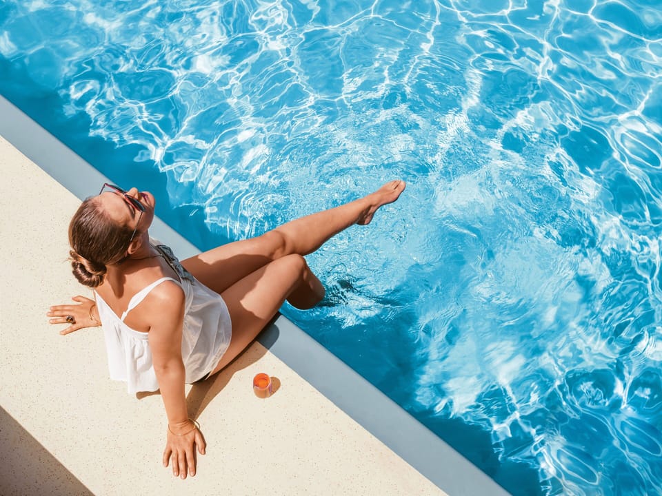 Outdoor pool, open 8 AM to 10 PM, sun loungers