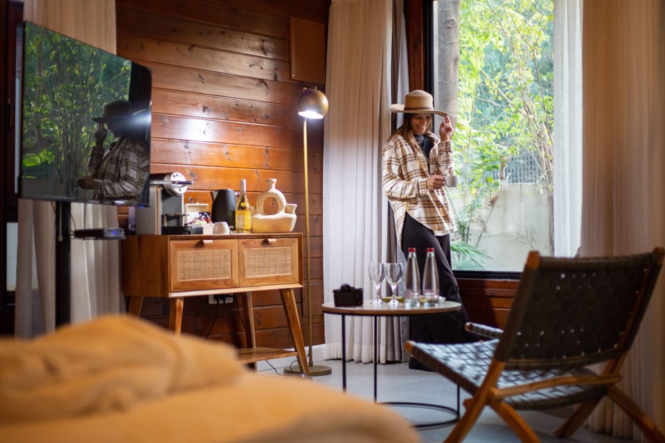 Premium Double Room | In-room safe, individually decorated, desk, soundproofing