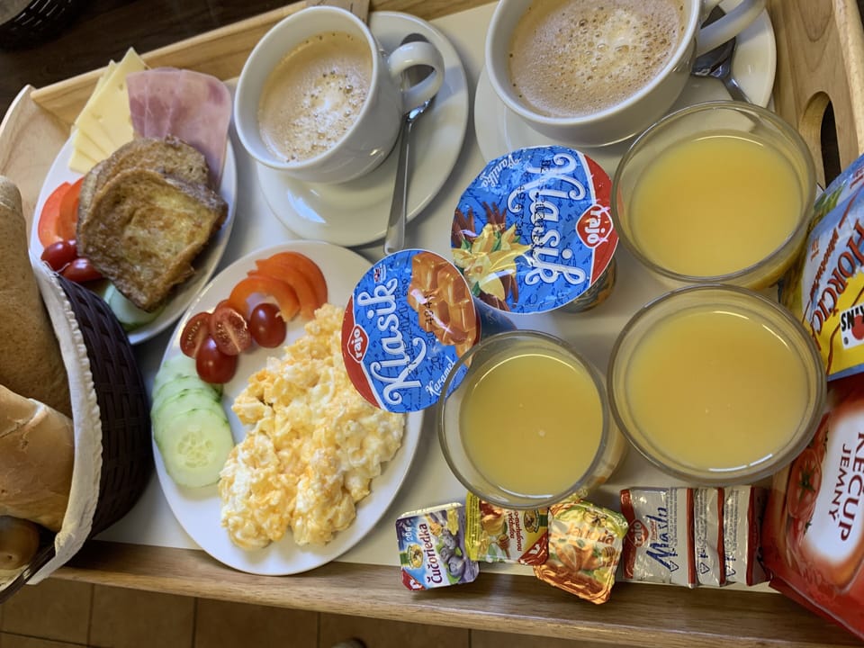 Daily buffet breakfast for a fee