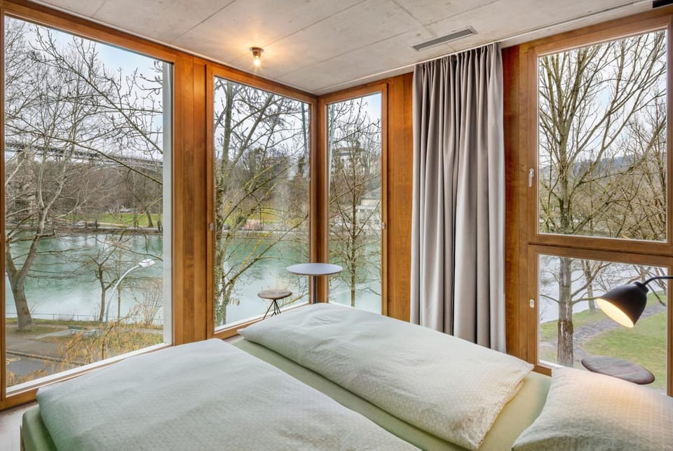 Free WiFi, bed sheets, wheelchair access