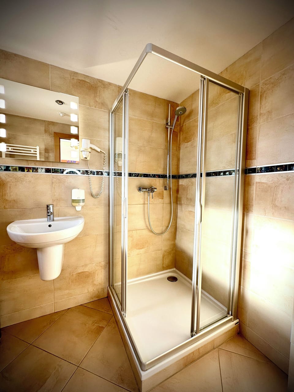 Twin Room, 2 Twin Beds | Bathroom | Shower, free toiletries, hair dryer, heated floors