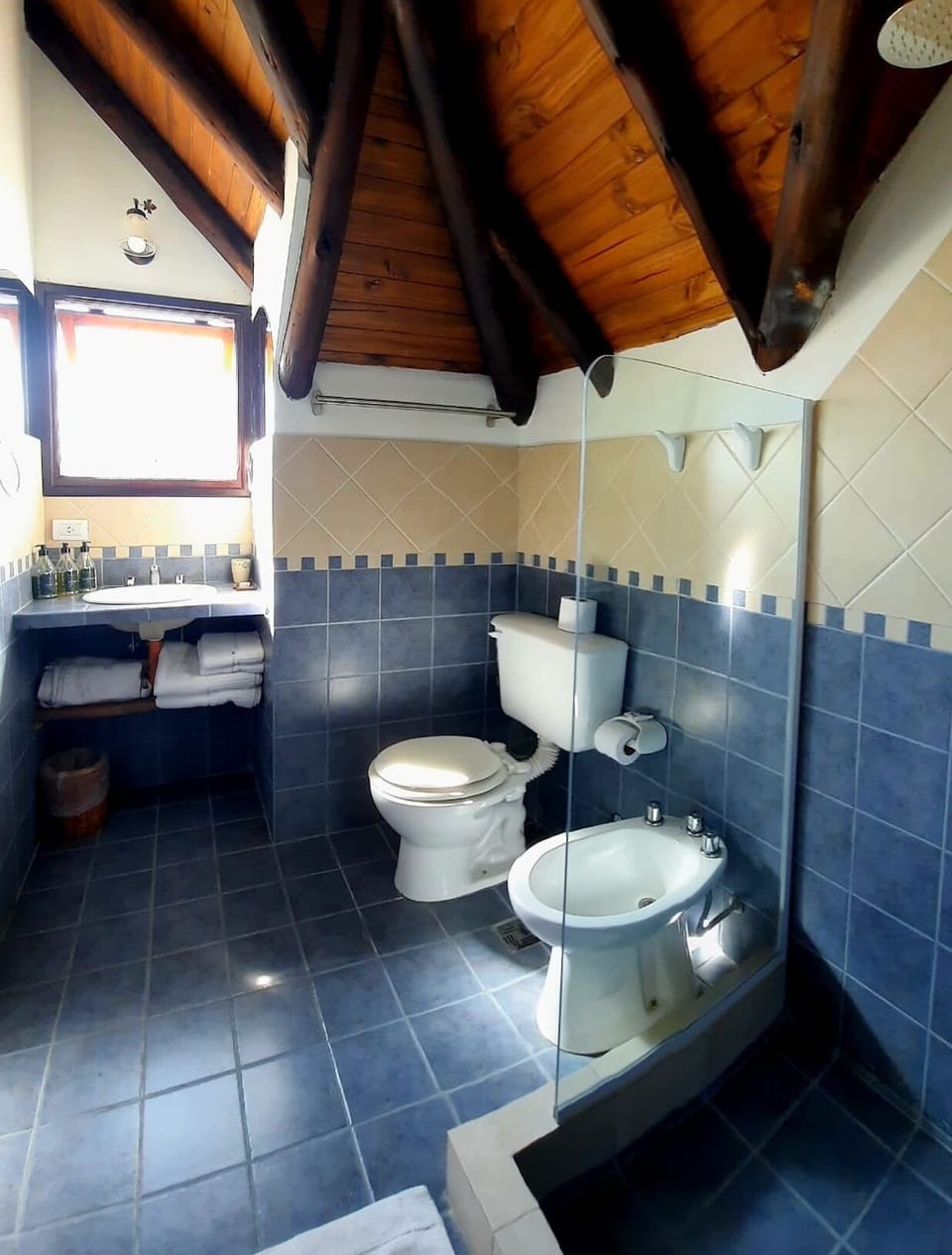 Standard Double Room, 1 Double Bed | Bathroom | Combined shower/tub, free toiletries, hair dryer, bathrobes