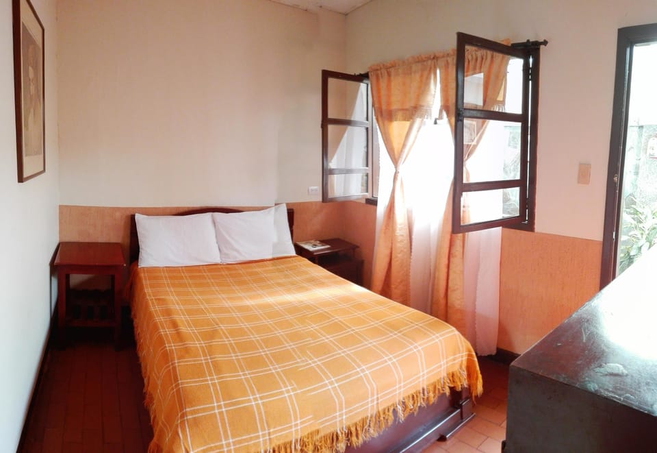 Desk, WiFi (free), bed sheets