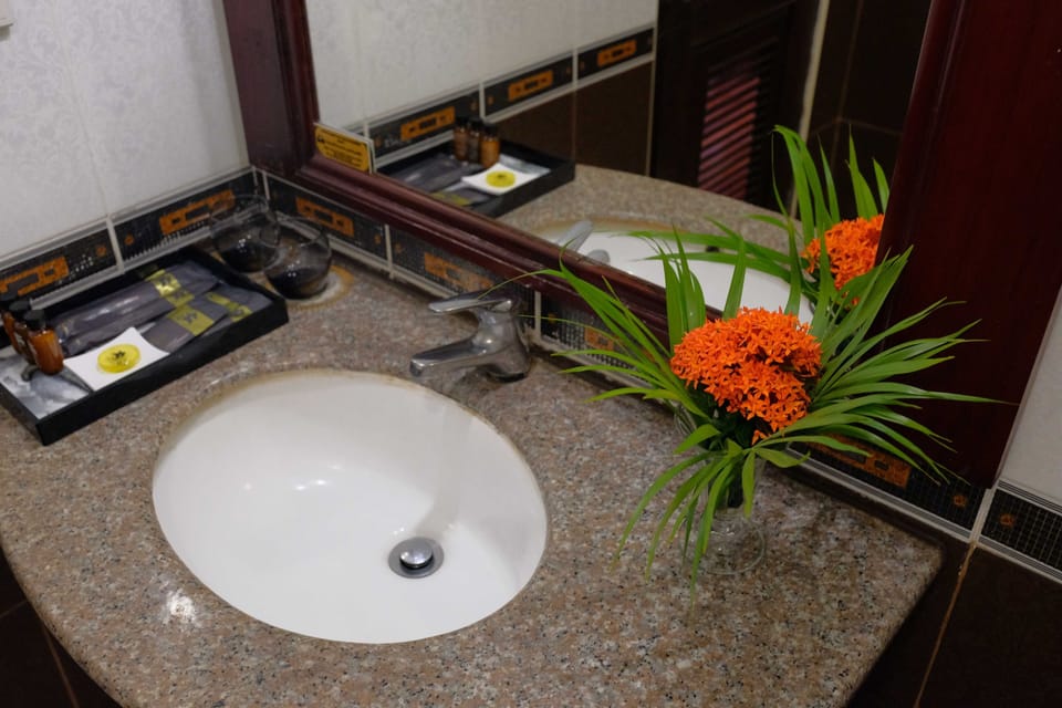 Shower, free toiletries, hair dryer, bathrobes