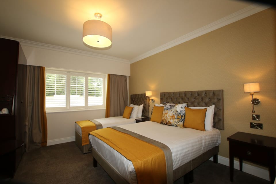 In-room safe, desk, free cribs/infant beds, rollaway beds