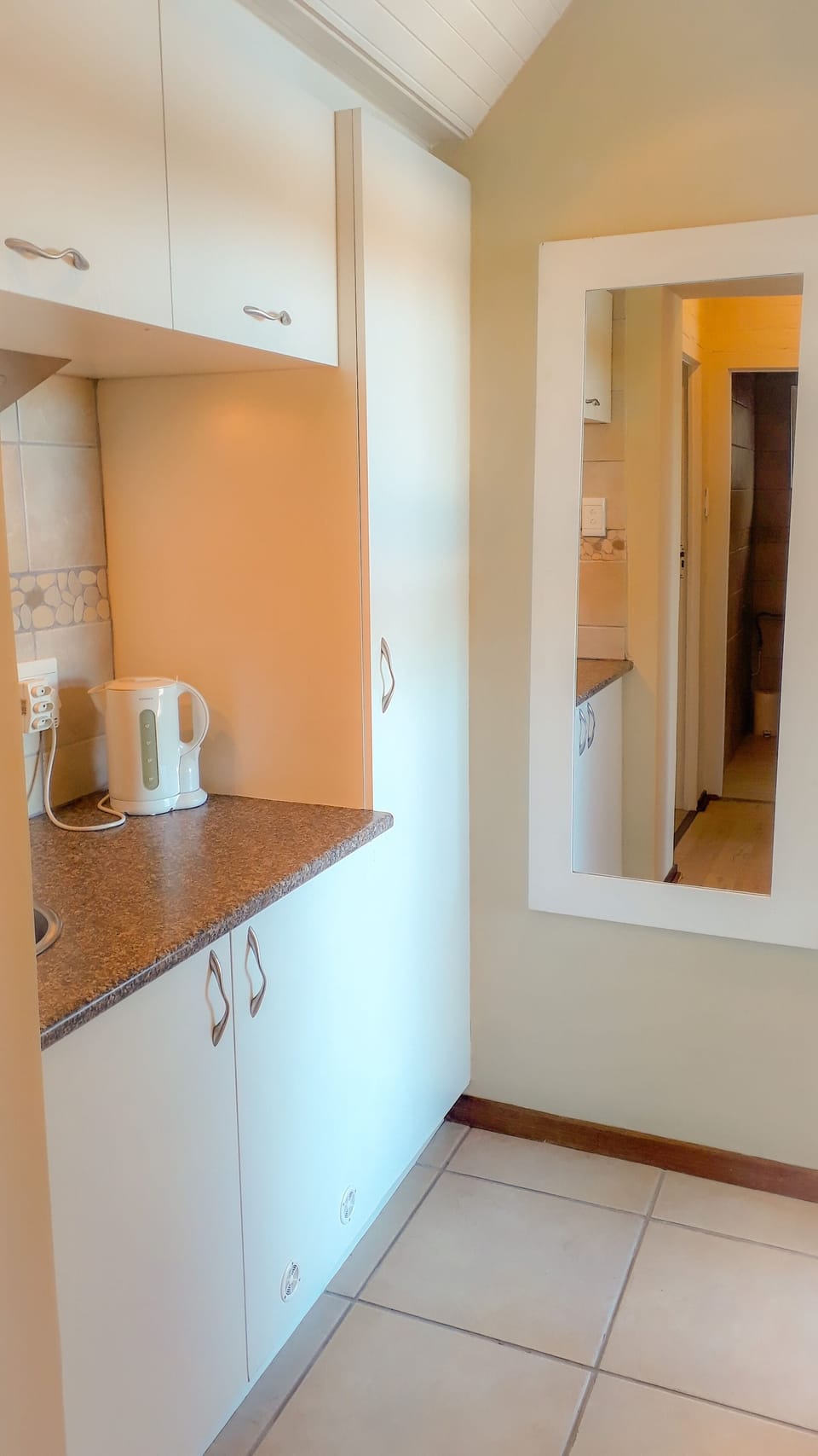 Comfort Room (Beach Room) | 1 bedroom, in-room safe, free WiFi, bed sheets