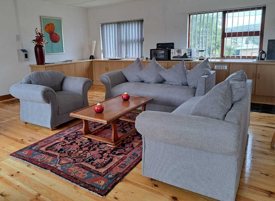 Apartment, 2 Bedrooms (Sundays River Mouth) | Living room | 40-inch flat-screen TV with digital channels, LCD TV