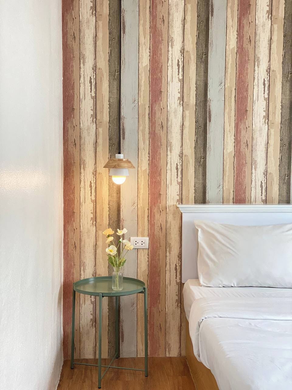 Standard Room with AirCon | Desk, free WiFi, bed sheets