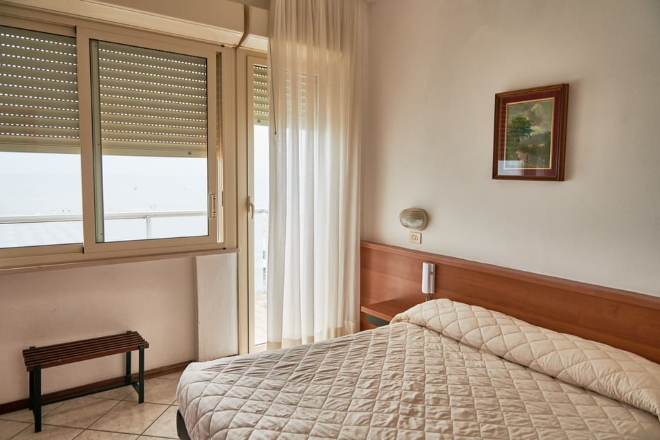 In-room safe, desk, iron/ironing board, free WiFi