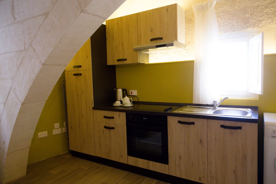Studio, Annex Building | Private kitchen | Coffee/tea maker, electric kettle
