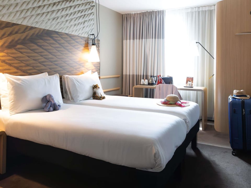 Twin Room, 2 Twin Beds (Sweet Room) | Hypo-allergenic bedding, desk, blackout drapes, soundproofing
