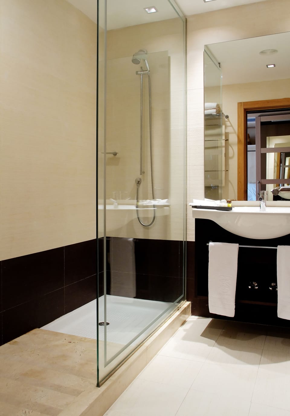 Free toiletries, hair dryer, bidet, towels