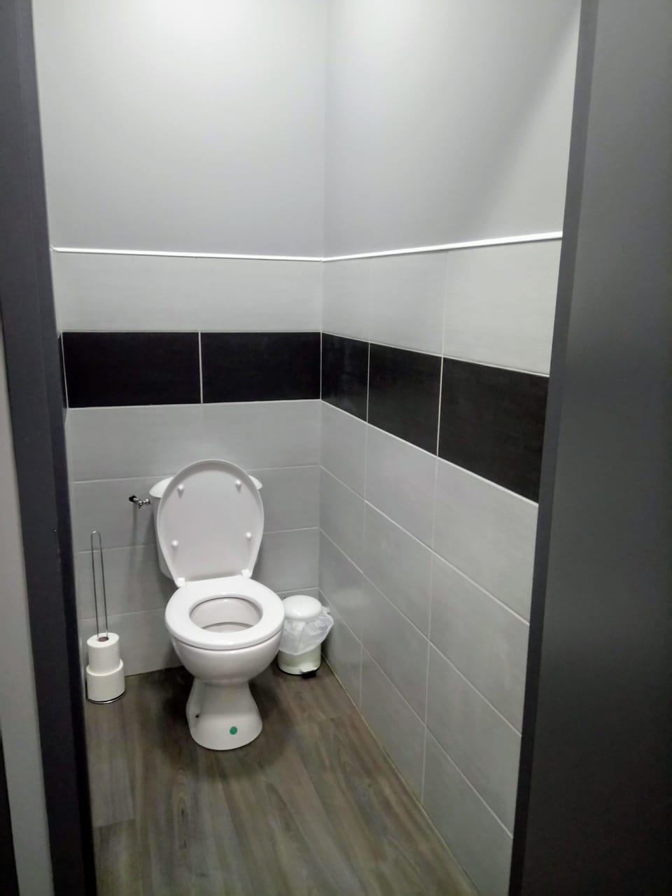 Single Room | Bathroom amenities | Shower, free toiletries, towels