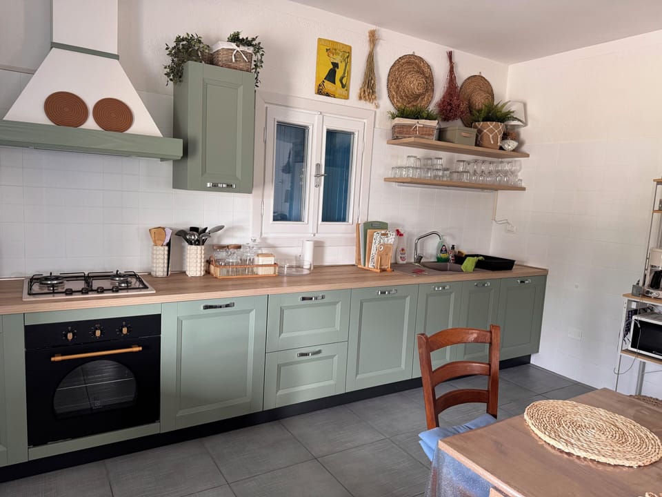 Family Villa, Multiple Bedrooms, Kitchen, Pool View | Private kitchen | Fridge, microwave, dishwasher, espresso maker