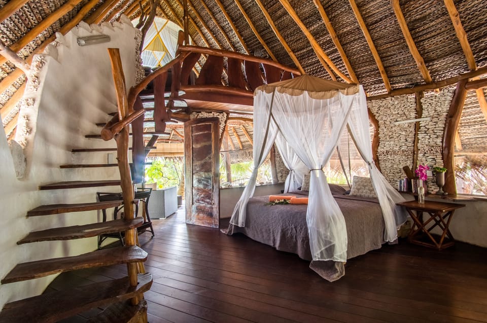All Inclusive Private Bungalow 'Kaveka' with Ensuite | Individually decorated, individually furnished, free WiFi, bed sheets