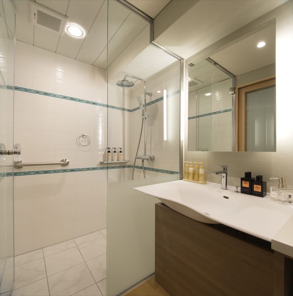 Bathroom shower