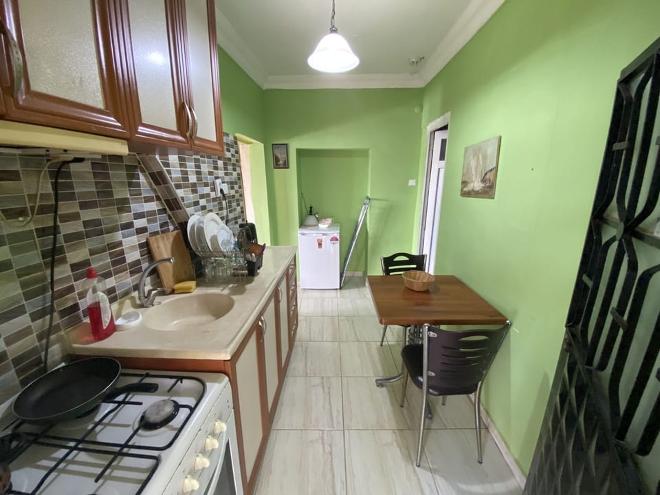 Superior Twin Room | Private kitchen | Fridge, coffee/tea maker, electric kettle, cookware/dishes/utensils