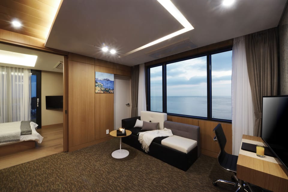 Desk, laptop workspace, blackout drapes, free WiFi
