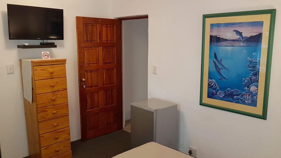 Classic Room | Individually furnished, free WiFi