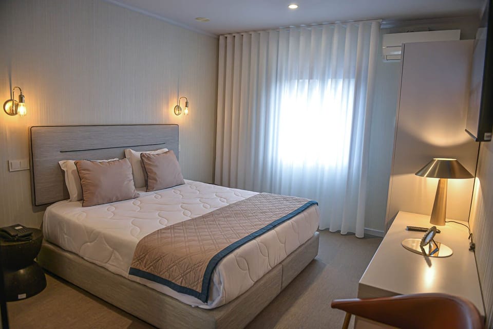Standard Double or Twin Room | Blackout drapes, free WiFi, bed sheets