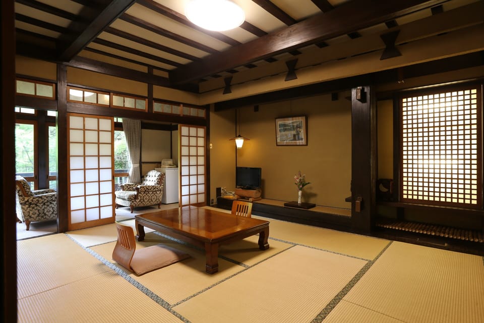 Japanese Room with Toilet, 10 Tatami mats | Desk, free WiFi, bed sheets