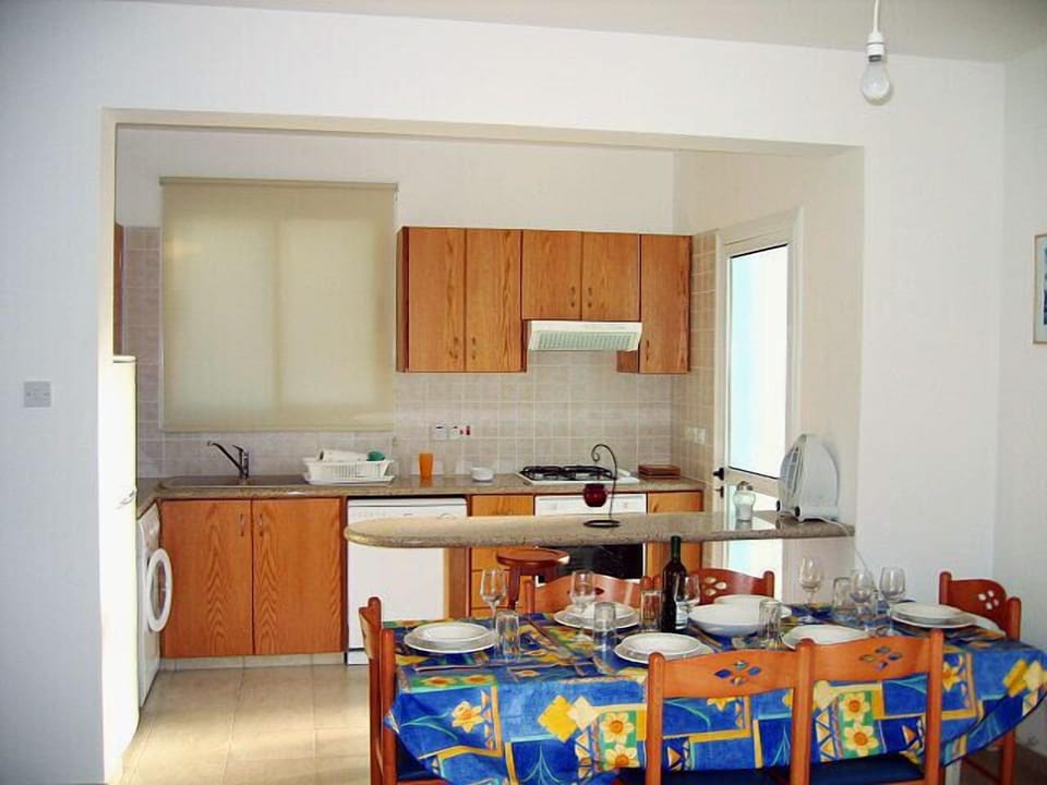 Villa, 3 Bedrooms, Private Pool | Private kitchen | Full-size fridge, microwave, oven, stovetop