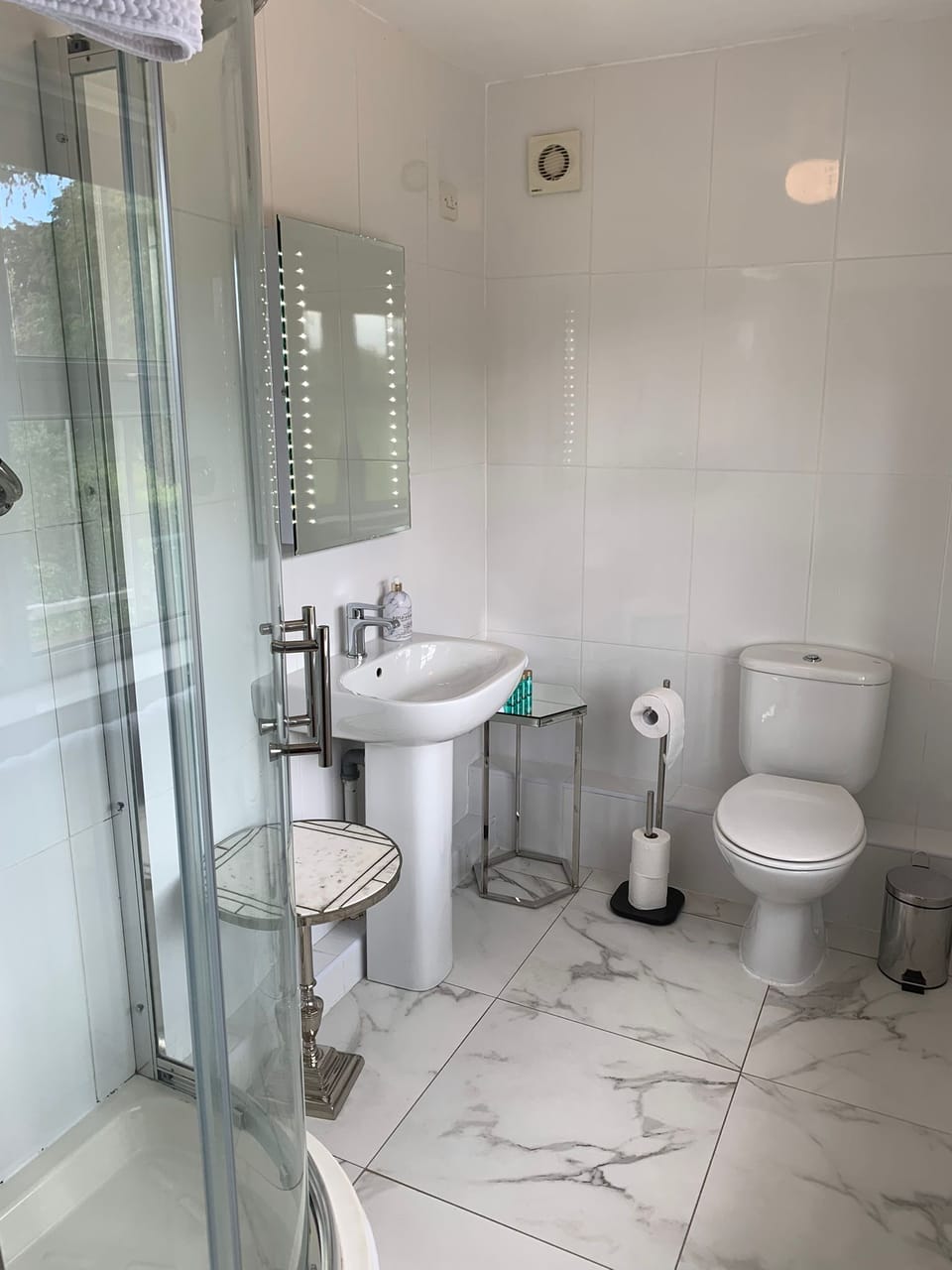 Brooke Lodge Guesthouse Bed and Breakfast in Magherafelt