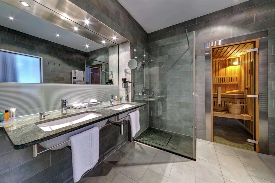 Bathroom shower