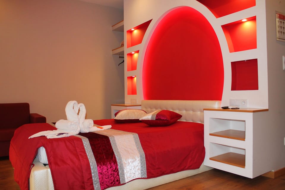 Standard Double Room, Balcony | Free WiFi, bed sheets