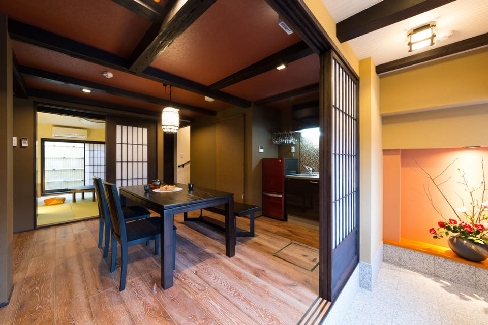 Entire House (Machiya, Check-in instruction will be Emailed) | In-room dining