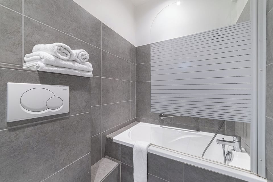 Double or Twin Room - Sea View Balcony | Bathroom | Shower, hair dryer, towels
