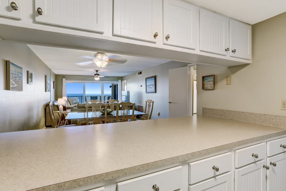 Condo, 2 Bedrooms | Interior