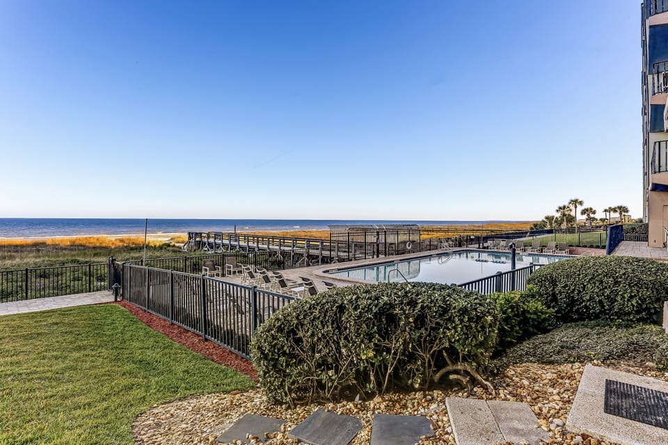 Condo, 2 Bedrooms | Pool | Outdoor pool