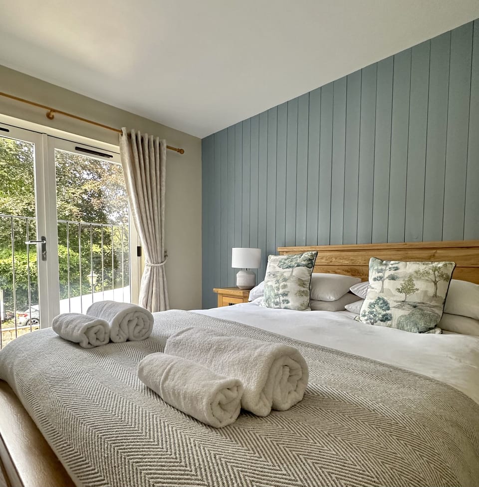 Premium Double Room | Free WiFi, bed sheets