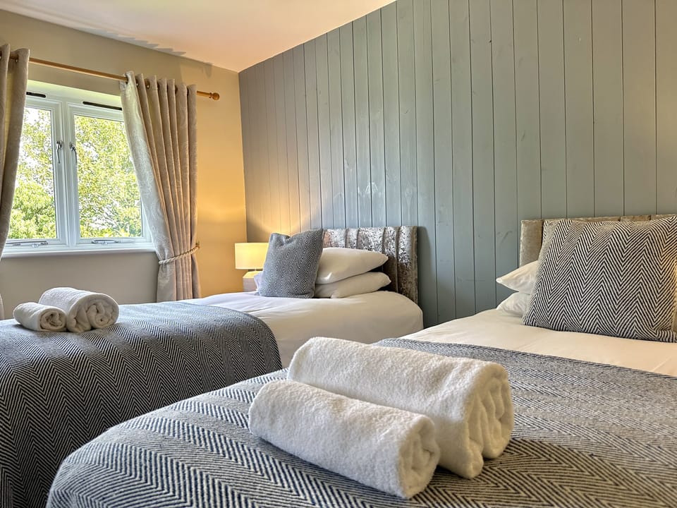 Superior Double or Twin Room | Free WiFi, bed sheets