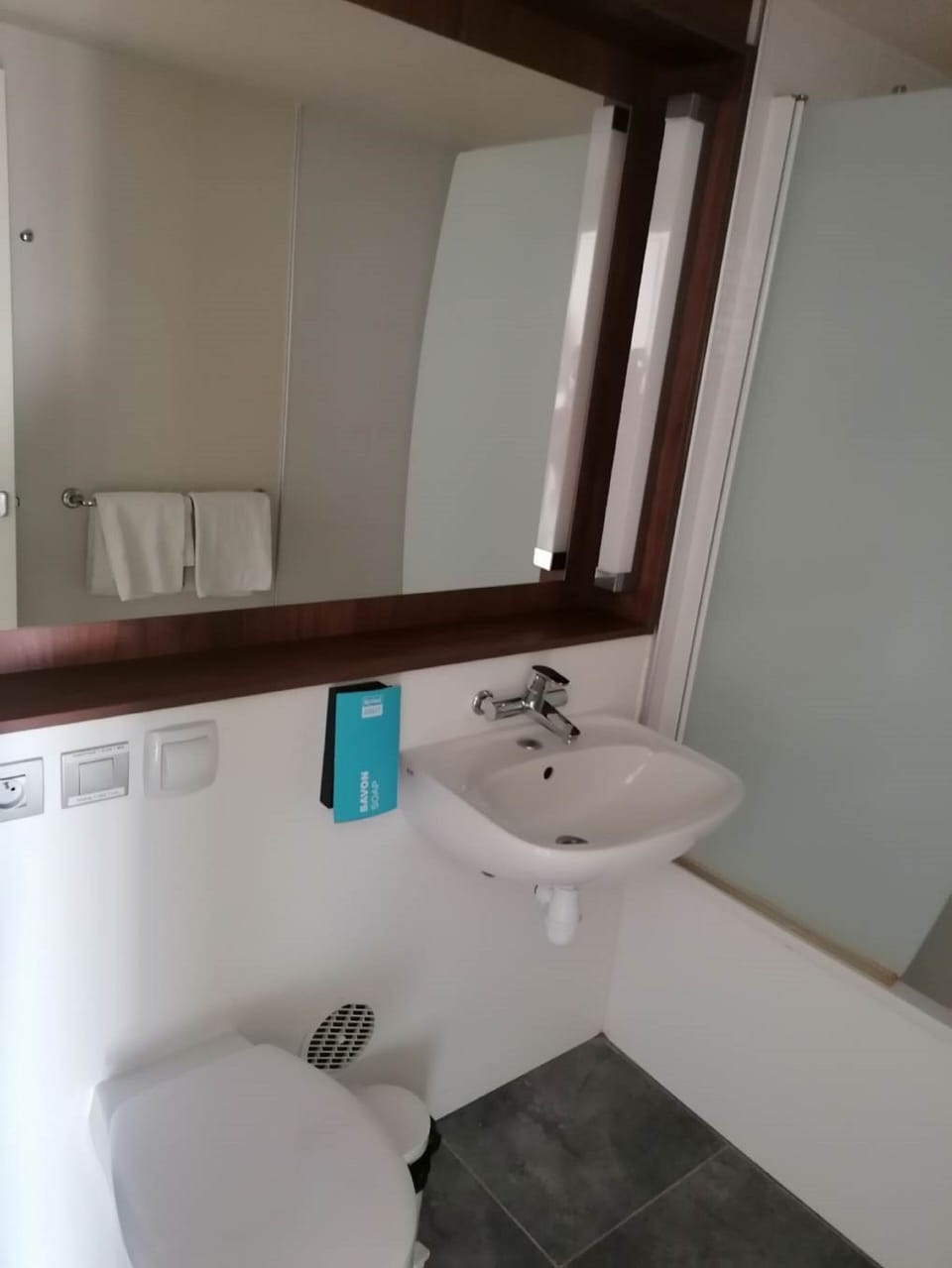 Junior Room, 2 Twin Beds (Next Generation) | Bathroom | Shower, eco-friendly toiletries, hair dryer, towels