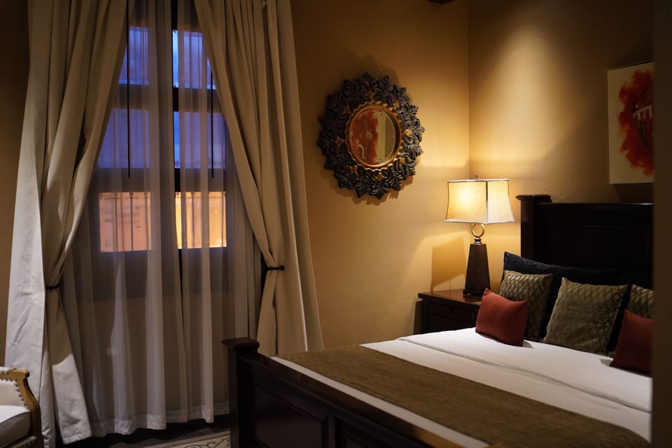 Deluxe Single Room, 1 King Bed | In-room safe, desk, iron/ironing board (on request), cribs (free)