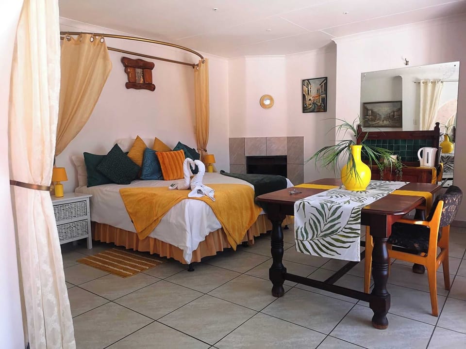 Honeymoon Suite | Egyptian cotton sheets, premium bedding, individually decorated, desk