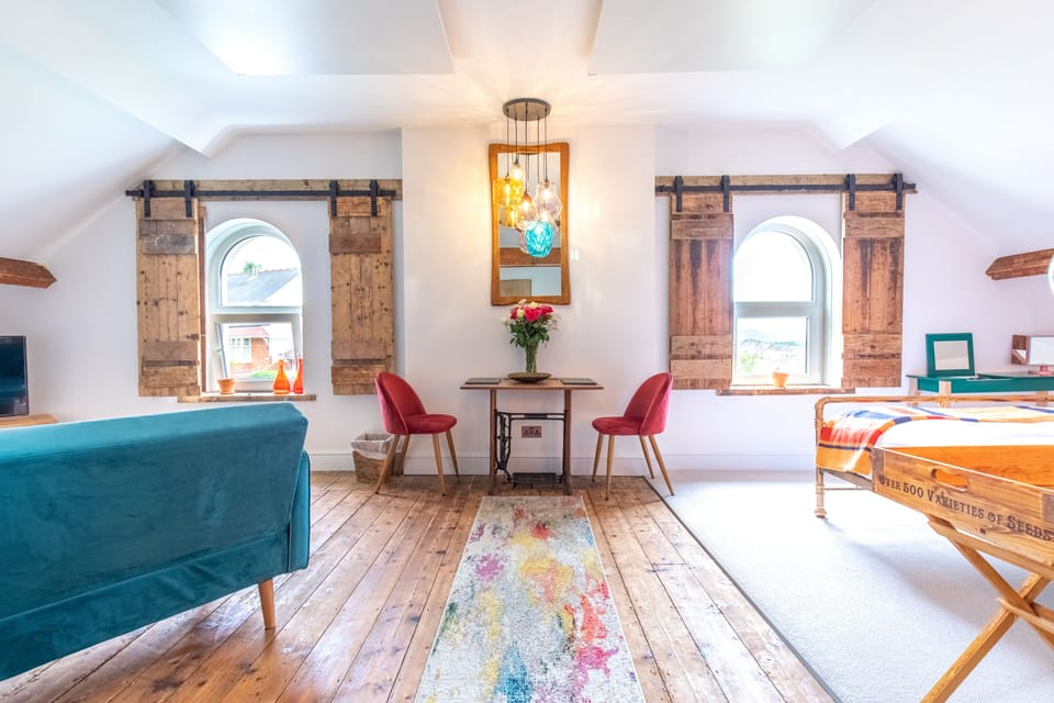 Exclusive Studio, Ensuite, Garden View (The Rafters)