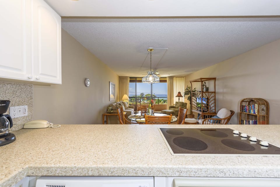 Condo, 1 Bedroom | Private kitchen | Coffee/tea maker, full-size fridge, microwave, oven