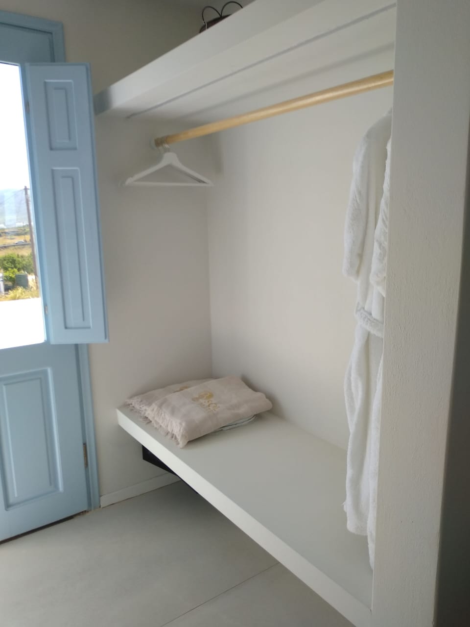 Double Room, Sea View | In-room safe, iron/ironing board, rollaway beds, free WiFi