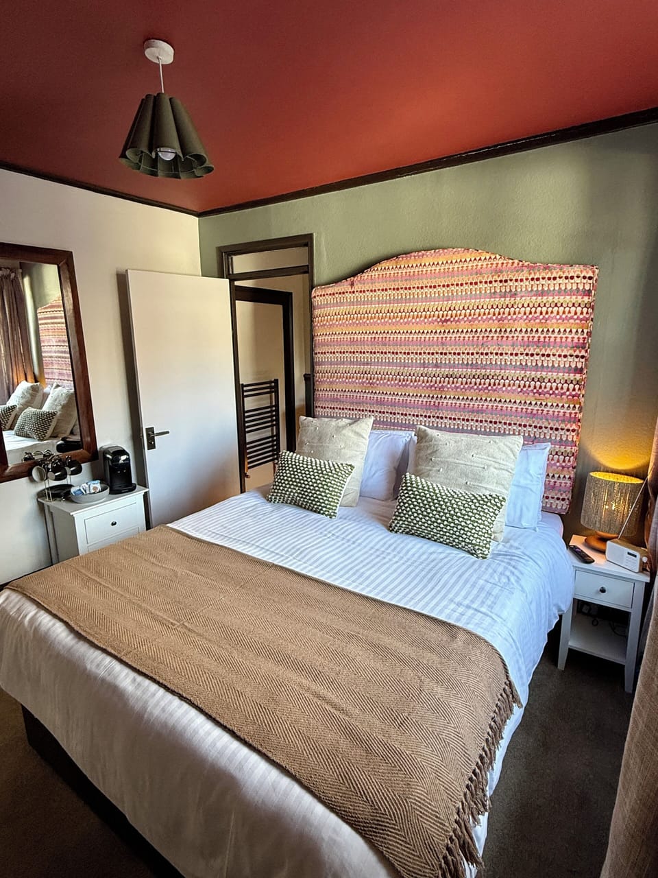 Standard Double Room | Iron/ironing board, free WiFi, bed sheets