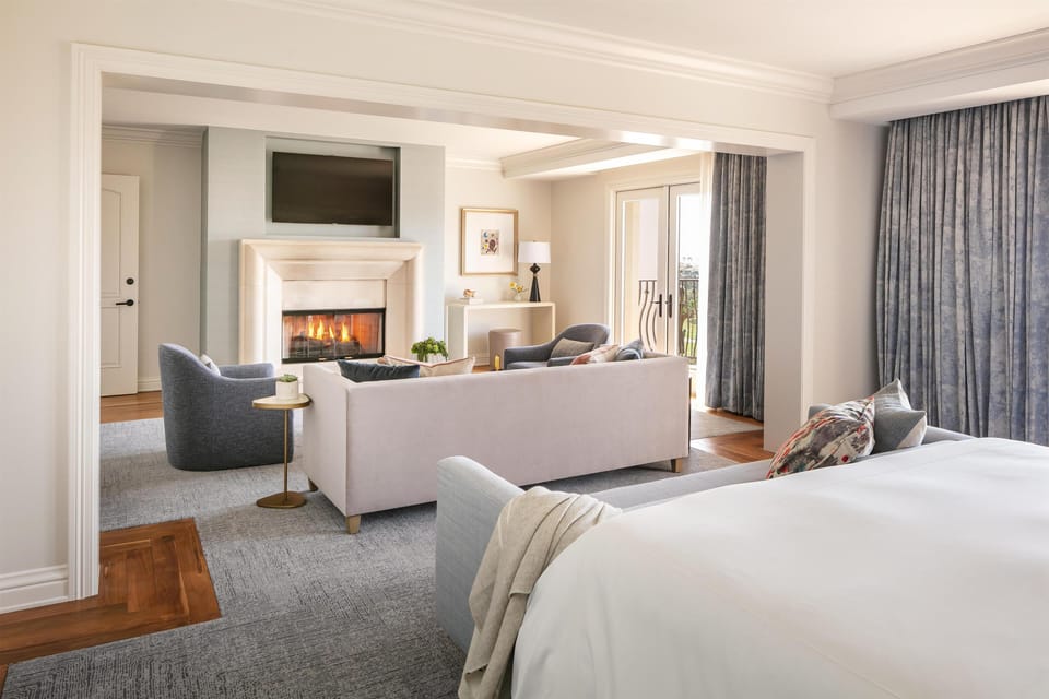 Presidential Suite, 2 Bedrooms | Living area | Smart TV, pay movies