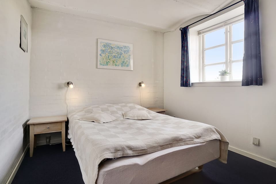 Classic Double Room, Shared Bathroom | Individually decorated, desk, laptop workspace, soundproofing