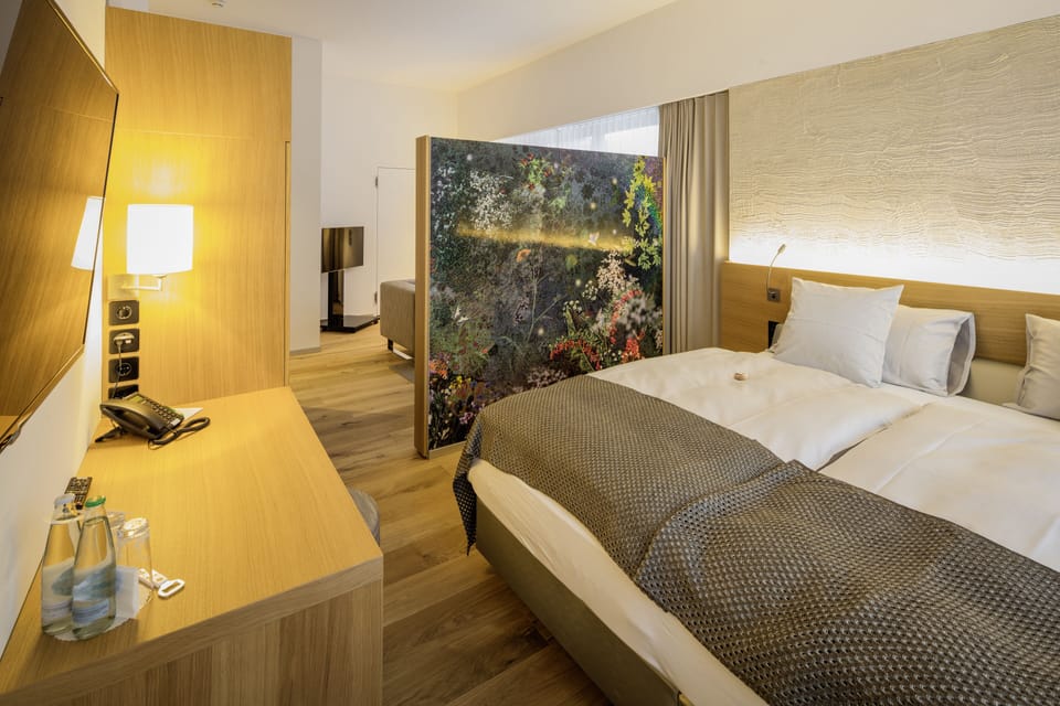 Junior Suite | Premium bedding, down comforters, in-room safe, desk