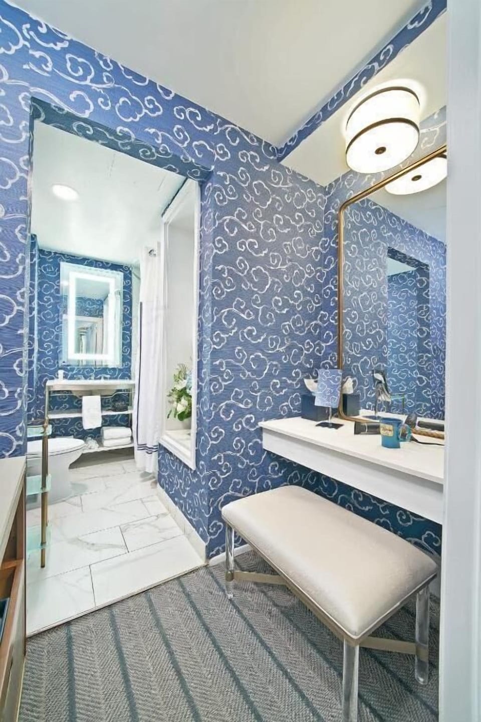 Combined shower/tub, hair dryer, towels, soap
