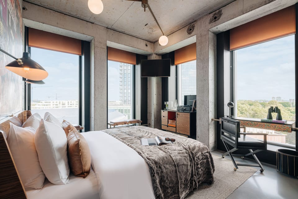 Room, Corner (Sir Corner) | Premium bedding, minibar, in-room safe, blackout drapes