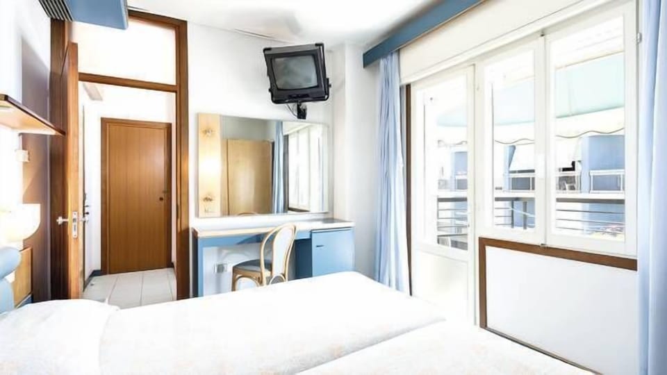 In-room safe, desk, cribs (surcharge), WiFi (free)