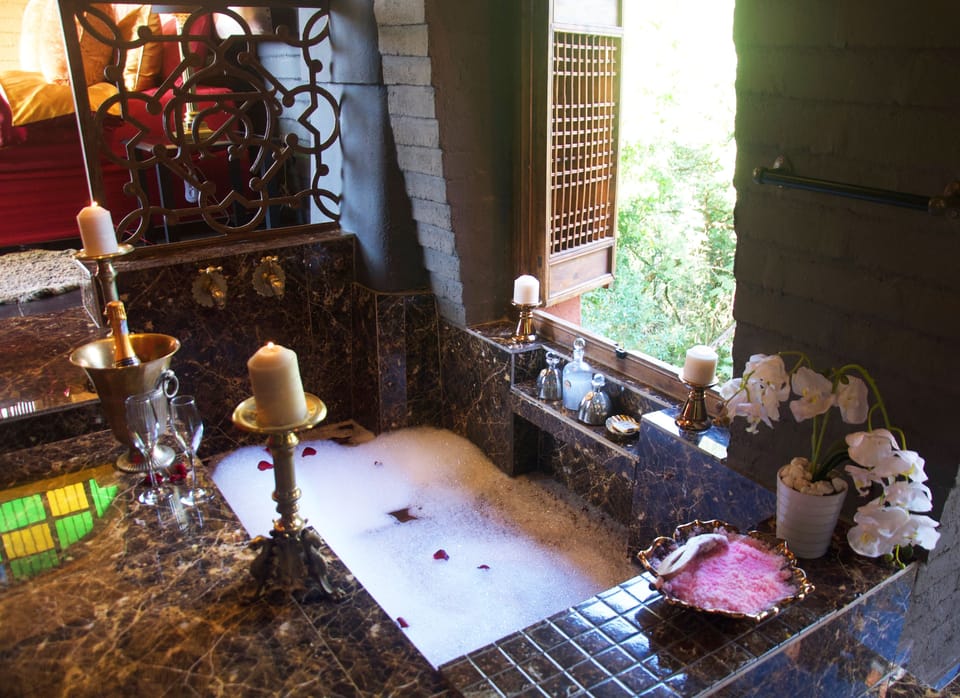 Room (Secret Moon) | Bathroom | Separate tub and shower, free toiletries, hair dryer, bathrobes