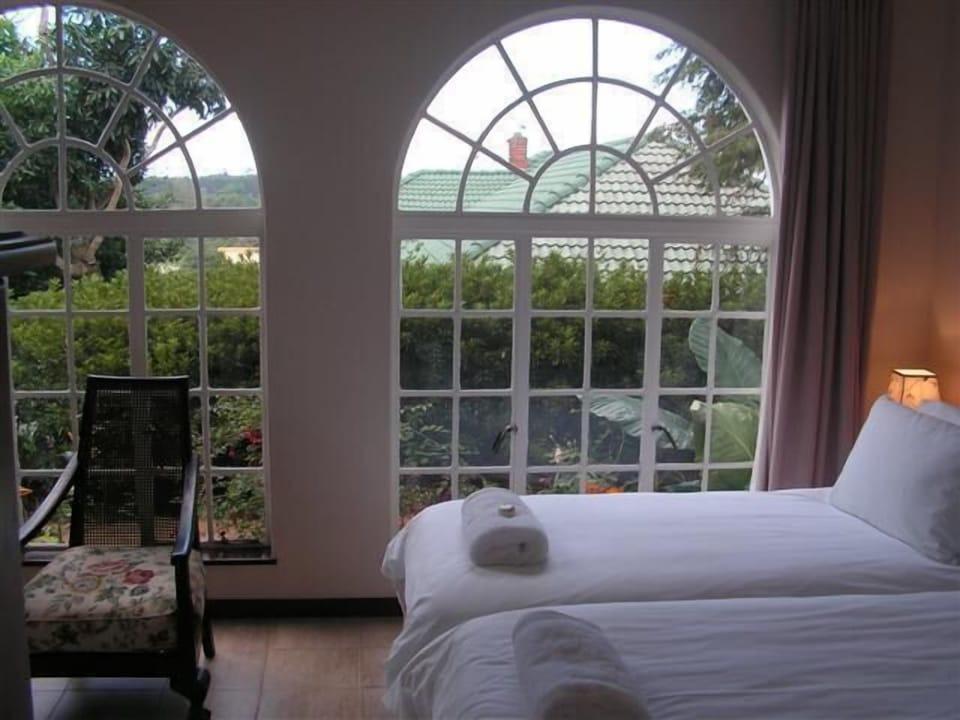 Minibar, iron/ironing board, cribs/infant beds, free WiFi